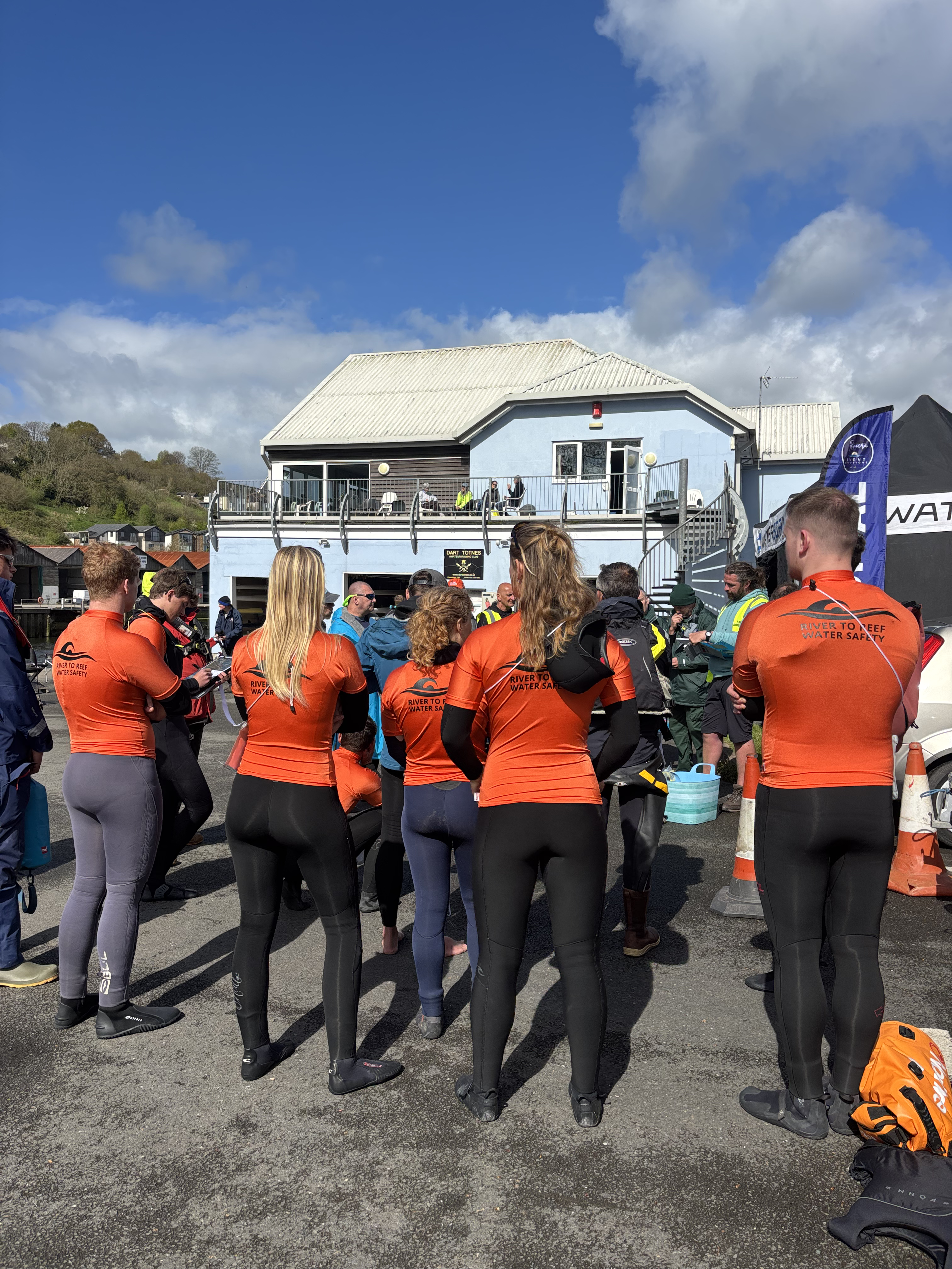 Coastal event safety along the shoreline